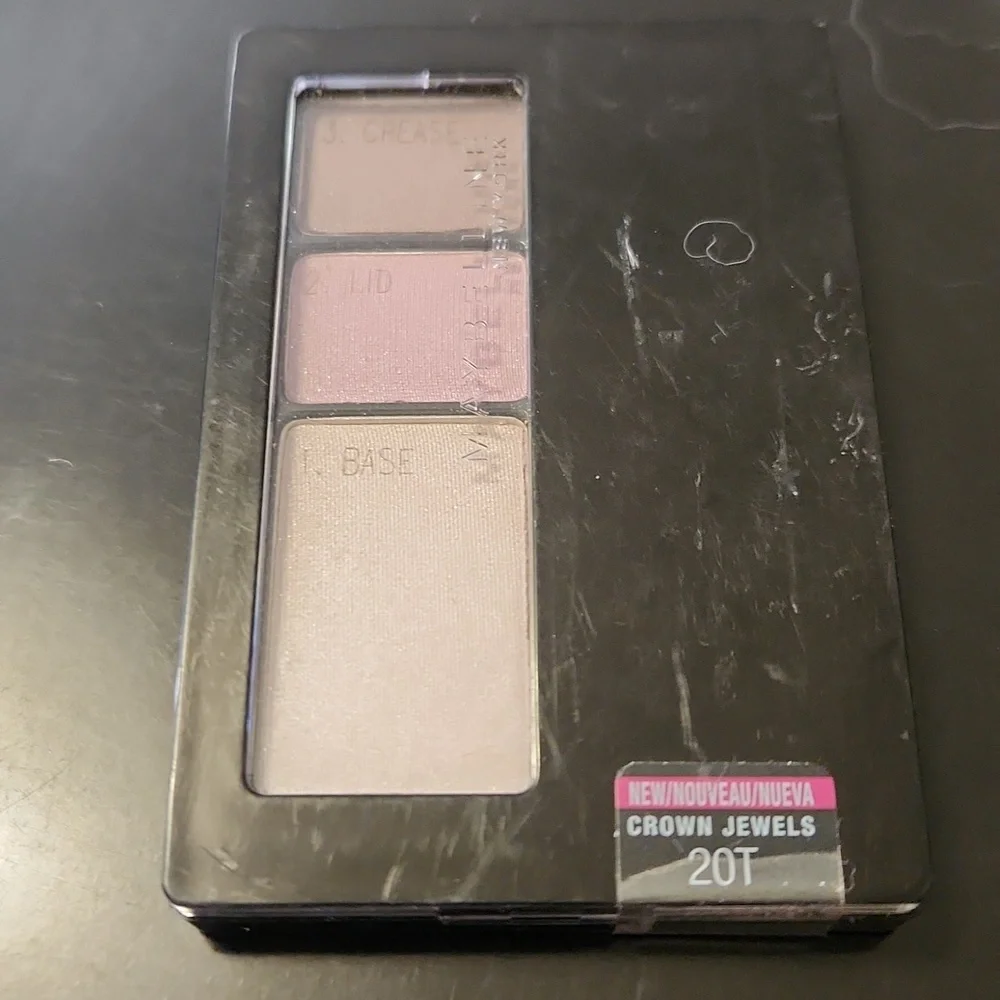 Maybelline Eyeshadow Trio